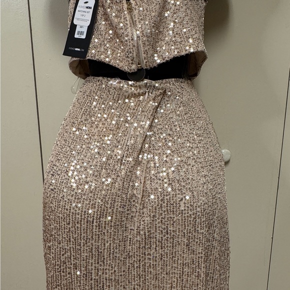 Fashion Nova 2 piece Sequin Dress in Gold - Picture 3 of 7
